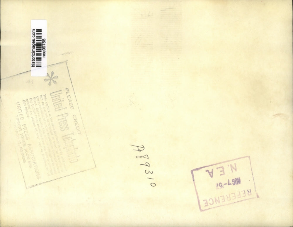 1957 Press Photo Juanita Marrero rescue from the roof of a five story Bldg in NY