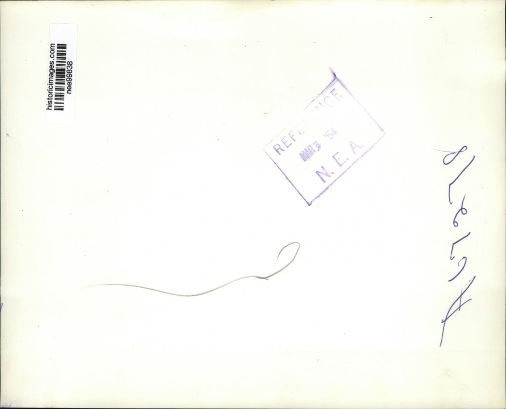 1954 Press Photo Pres.Eisenhower as he boards his plane at Washington