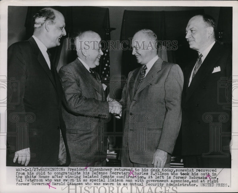 Load image into Gallery viewer, 1953 Press Photo President Dwight D. Eisenhower Congratulates Charles E. Wilson

