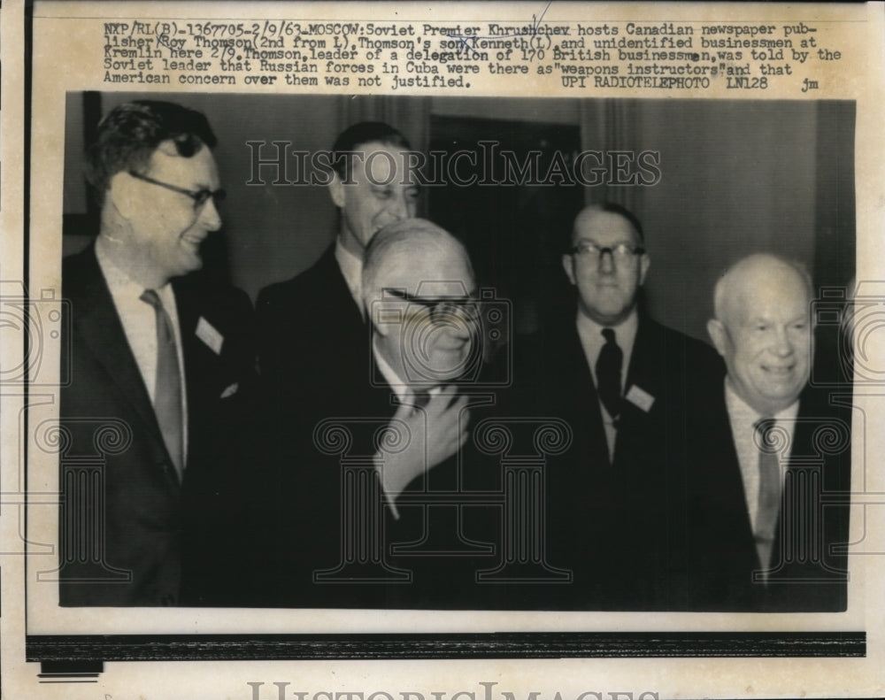 1963 Press Photo Soviet Premier Khrushchev hosts Canadian Newspaper Publisher