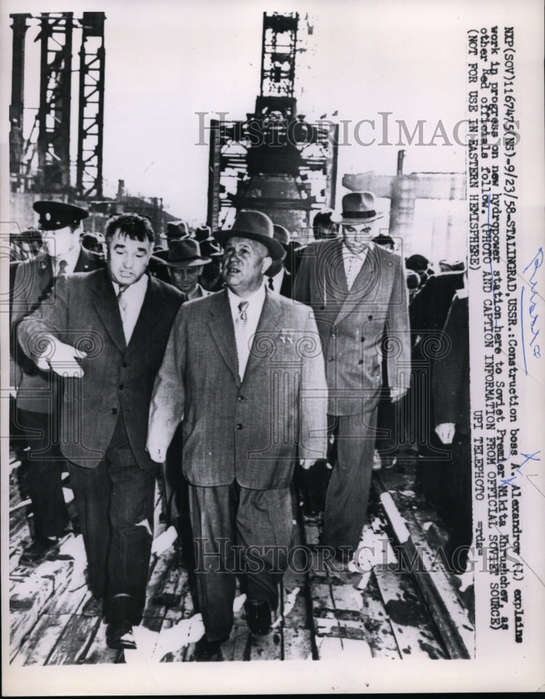 1958 Press Photo A Alexandrov explains progress on hydropower station