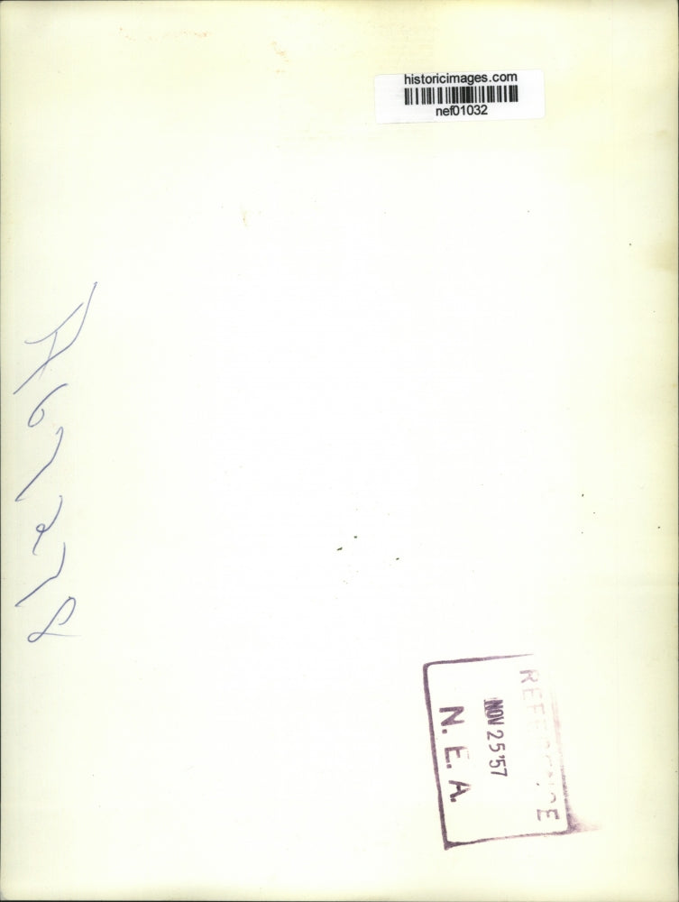 1957 Press Photo President & Mrs Eisenhower come down ramp of Presidential plane