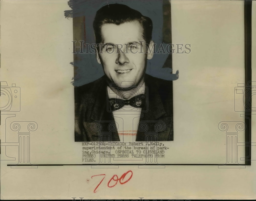 1955 Press Photo Robert Kelly Superintendent of Bureau of Parking in Chicago