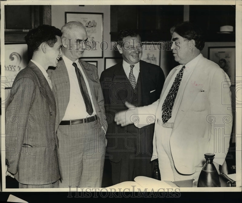 Load image into Gallery viewer, 1939 Press Photo John Brophy, Philip Murray at CIO Executive Board Meeting
