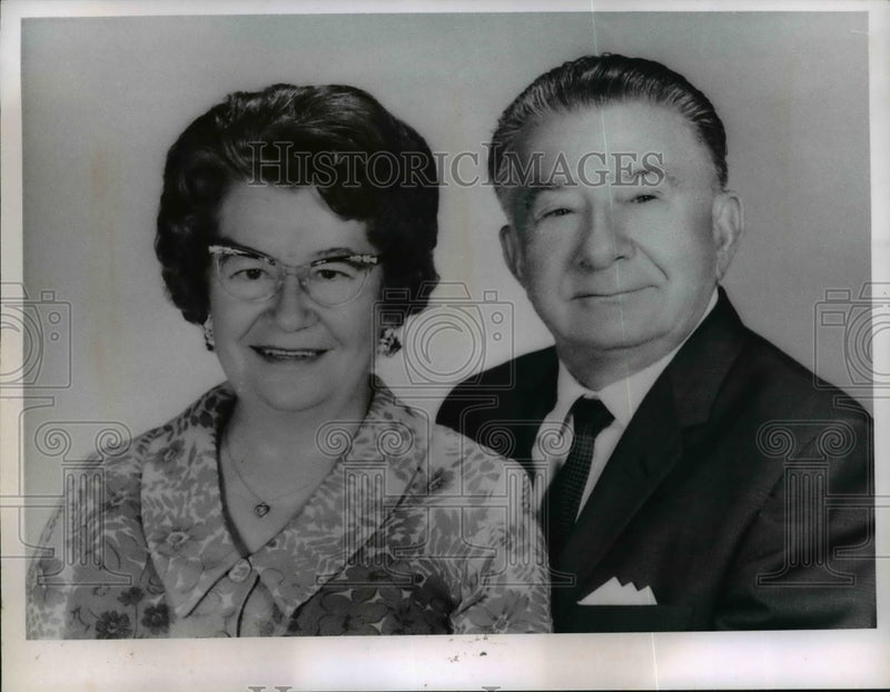 Load image into Gallery viewer, 1966 Press Photo Mr &amp; Mrs Joseph Andrejkovics celebrating Golden Anniversary
