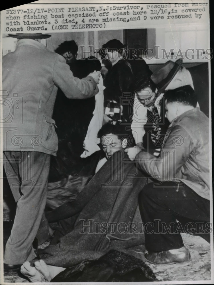 1948 Press Photo Fishing Boat Accident Survivor, Point Pleasant New Jersey
