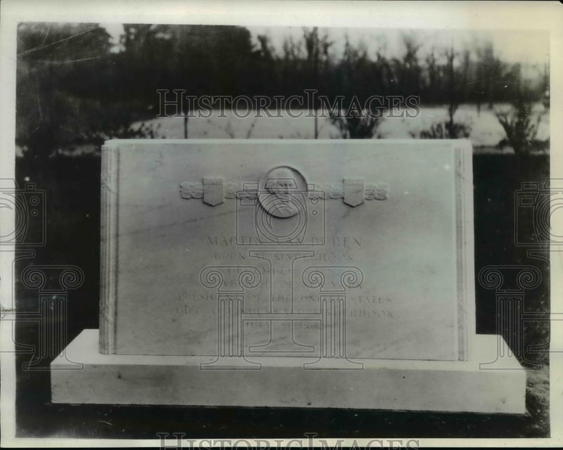 Load image into Gallery viewer, 1932 Press Photo Marble monument dedicated to President Martin Van Buren
