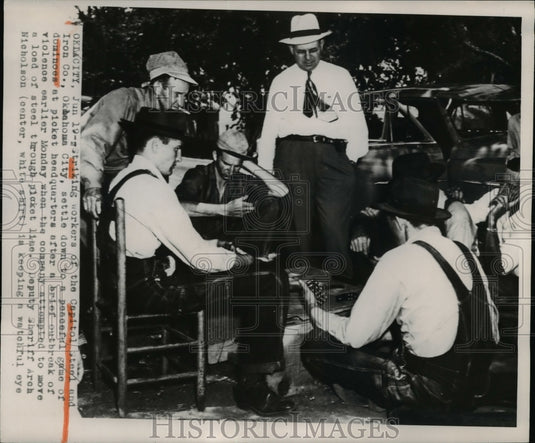 1950 Press Photo Capitol Steel and Iron Co. Workers on Strike Playing Dominoes- Historic Images
