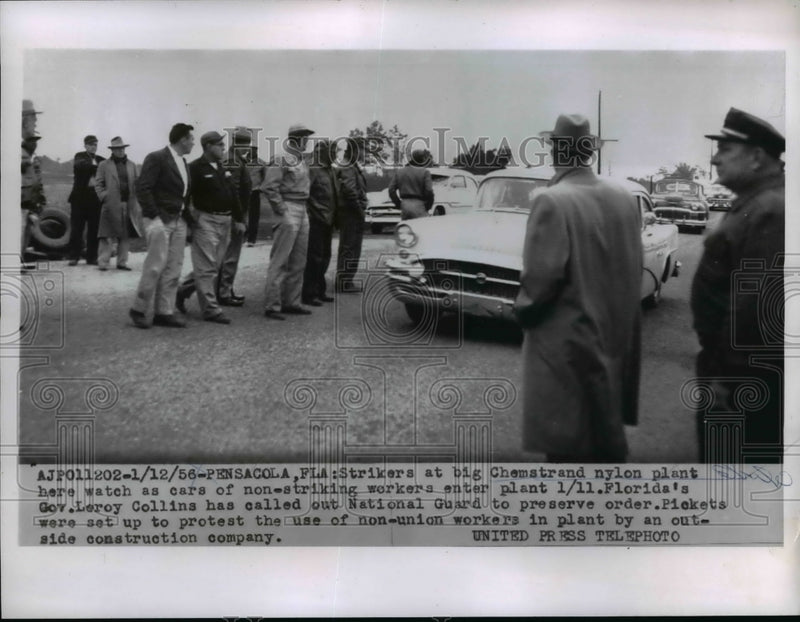 Load image into Gallery viewer, 1956 Press Photo Strikers at Chemstrand Nylon Plant, Pensacola Florida
