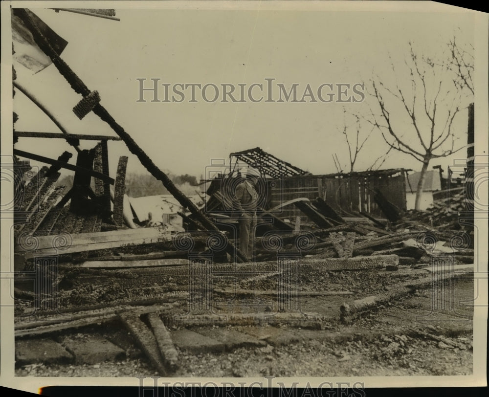 1933 Press Photo Winery destroyed in fire- Historic Images