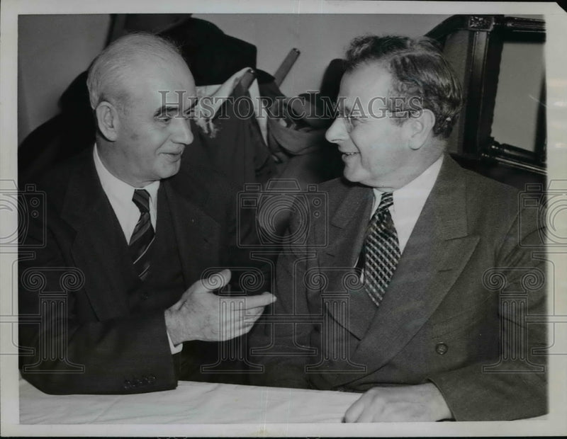 Load image into Gallery viewer, 1944 Press Photo CIO President Philip Murray, Chairman Sidney Hillman
