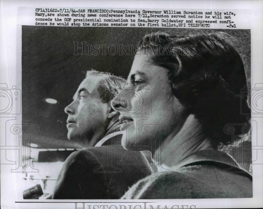 1964 Press Photo PA Gov William Scranton and his wife Mary at news conference