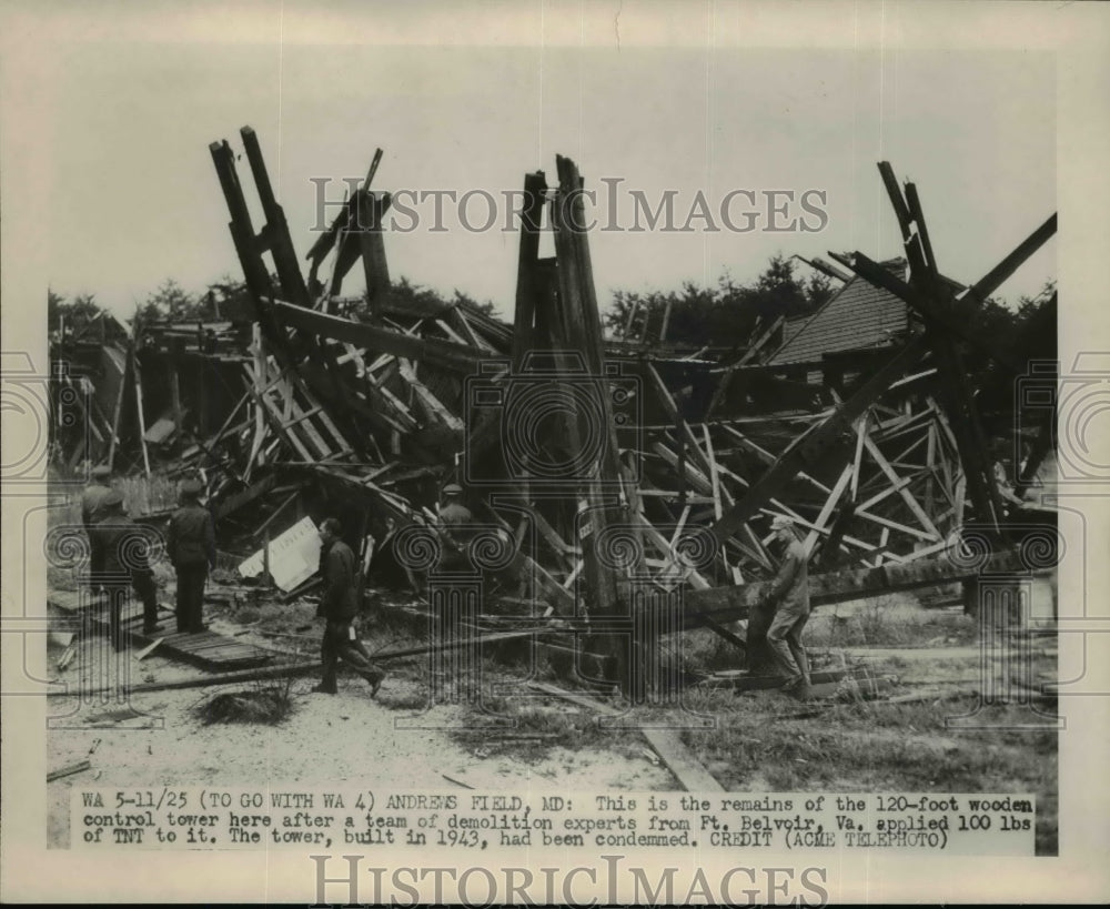 1949 Press Photo Remains of control tower at Andrems Field MD after demolition