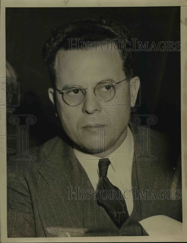 1950 Press Photo Ray Blough Director of Research Division US Treasury