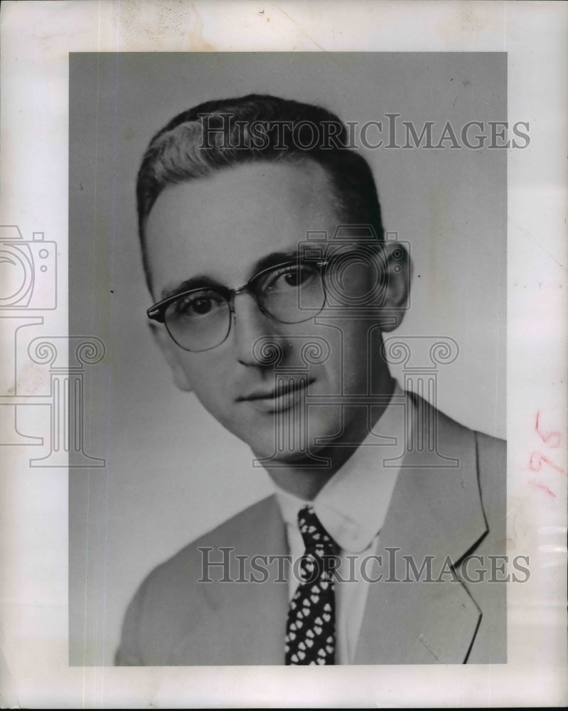 1955 Press Photo Robert Coan President Cleveland Business Statistics Section