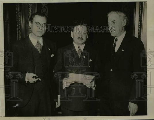 1934 Press Photo Dr S Margoshes Judge Leopold Glass & Louis Lipkey - nef03597