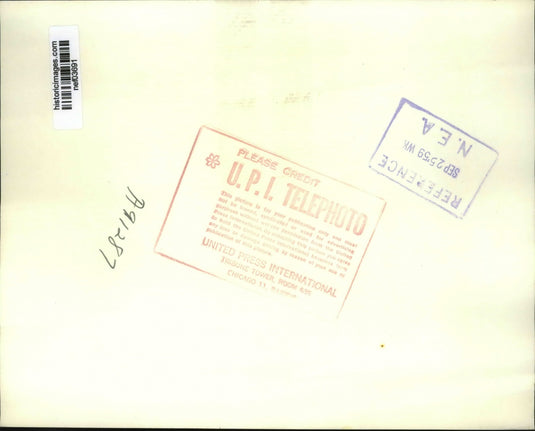 1959 Press Photo Jewler Jay Renning takes celebrity photographs as a hobby