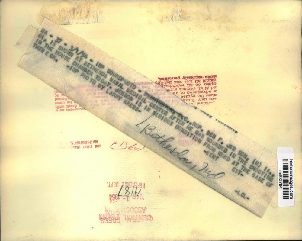 1954 Press Photo Rep Ben Jenson seriously injured in House chamber shooting