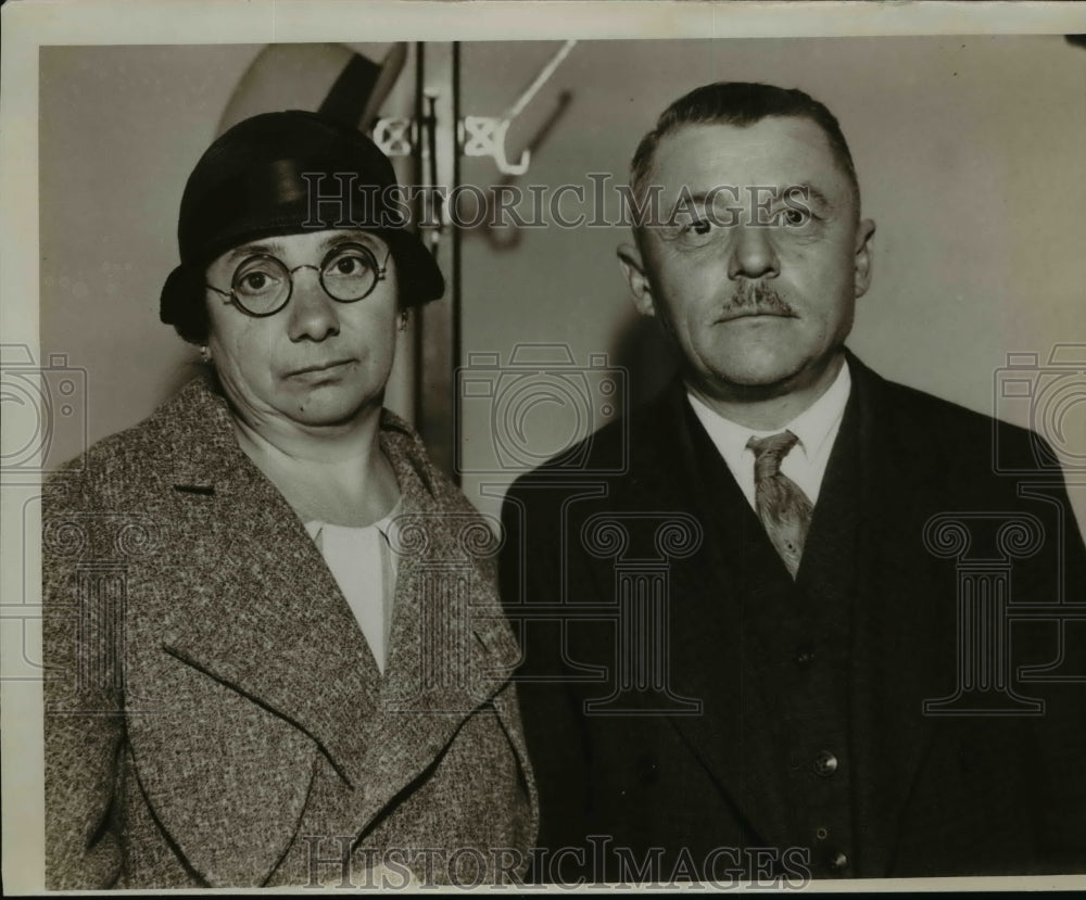 1934 Press Photo Mr & Mrs Alexander Csehi of 3241 Fulton - nef03866