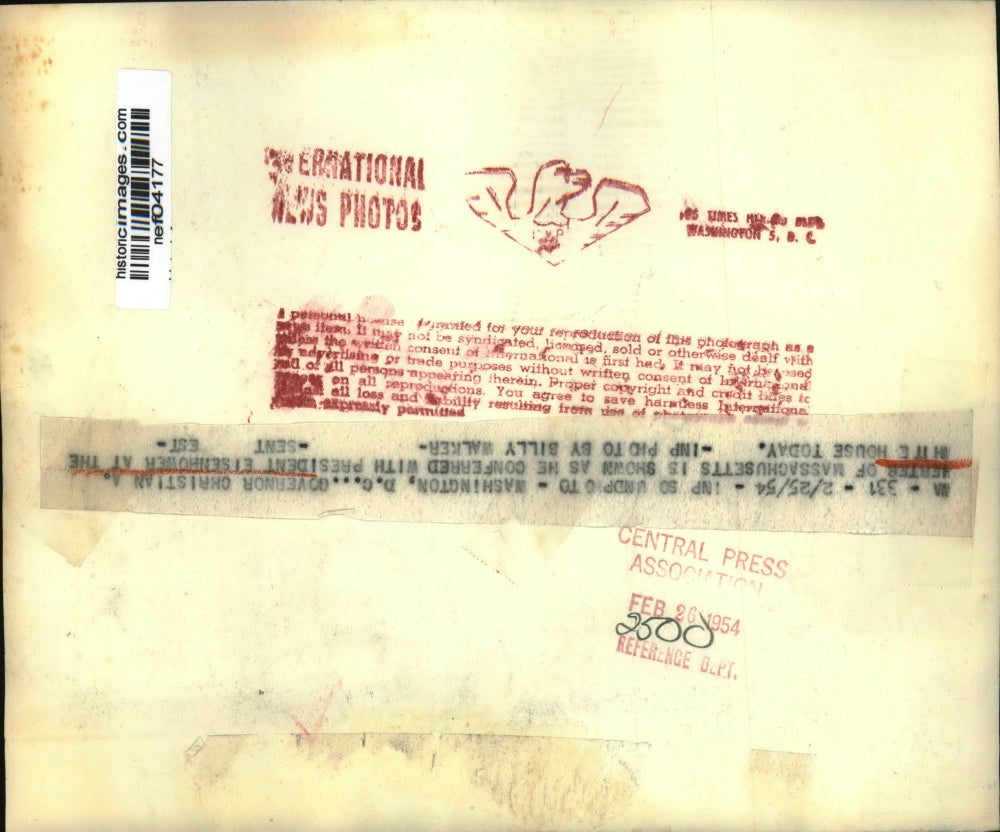 1954 Press Photo MA Gov Christian Herter confers with President Eisenhower