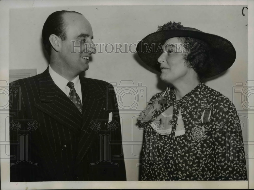 1936 Press Photo French pilot Michel Detroyat &amp; Mrs William Becket - nef04348