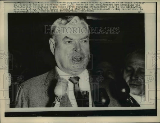 1959 Press Photo Steel Workers President David J. McDonald Talks to Reporters