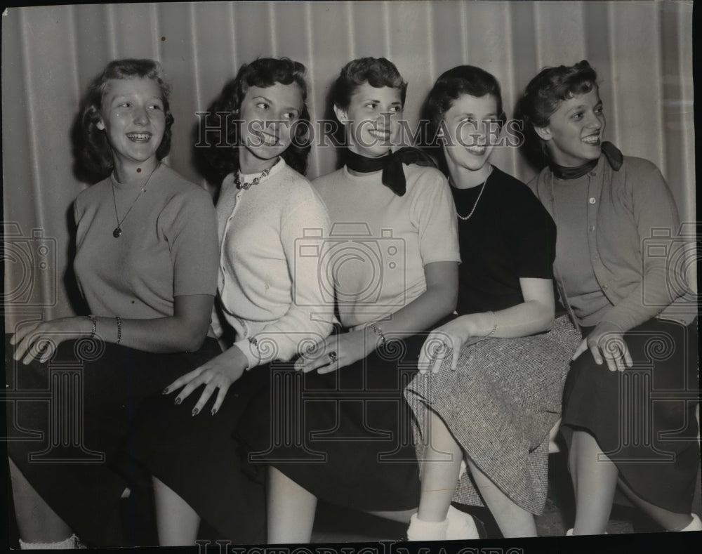1953 Press Photo Five Lakewood High lovelies for Homecoming Queen - nef04469