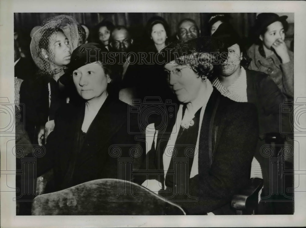 1938 Press Photo Widows at trial of George Farley charged with slaying mates
