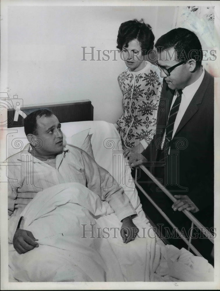 1967 Press Photo Khaled Zalatino and Wife and Dr.Aref Zalatino form Jordan- Historic Images