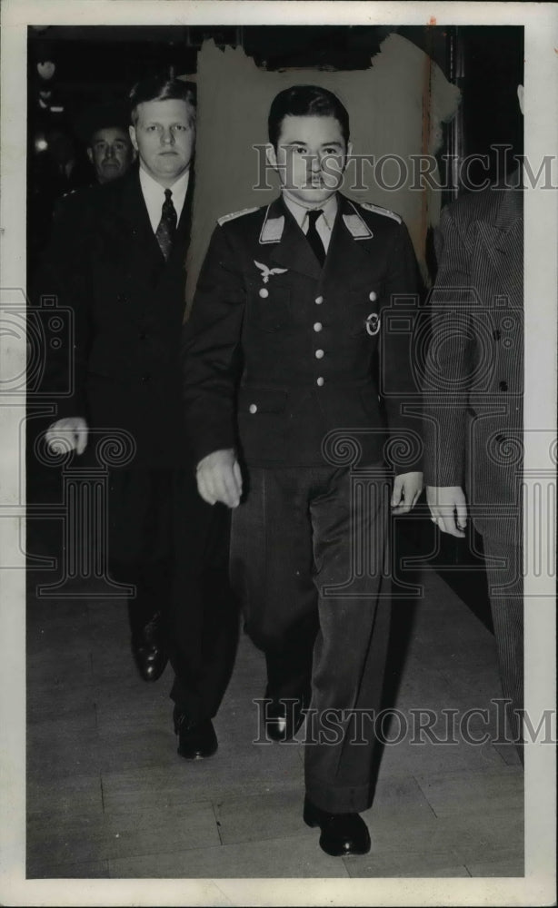 1943 Press Photo German Oberleutnant Hans Peter Krug - nef04798