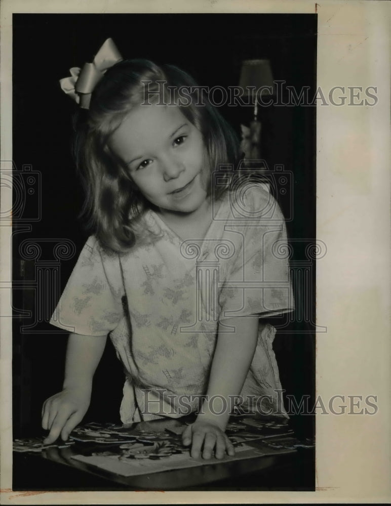 1948 Press Photo Cleveland Girl Donna Sue Patrick - nef04804