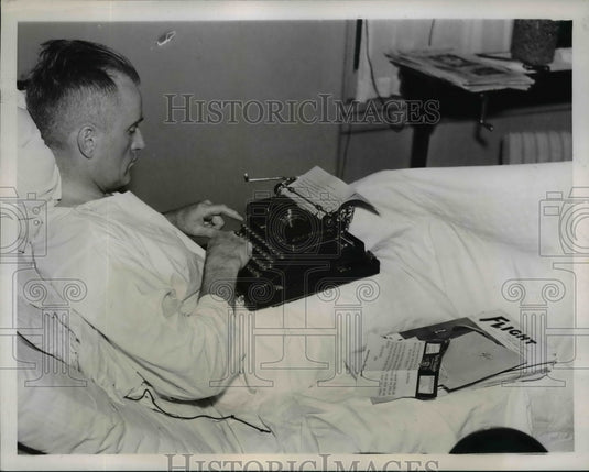 1937 Press Photo Maj.Alford J.Williams Ace Stunt Flier injured in Train Trip- Historic Images