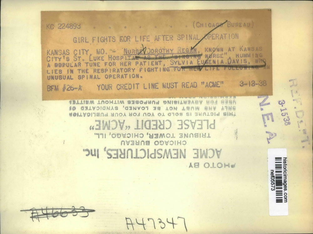 1938 Press Photo Eugenia Davis lies in respiratory after spinal operation