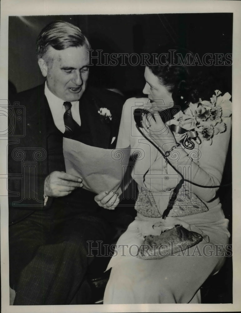 Load image into Gallery viewer, 1940 Press Photo Charles Edison Receives Congratulations after Elected Governor

