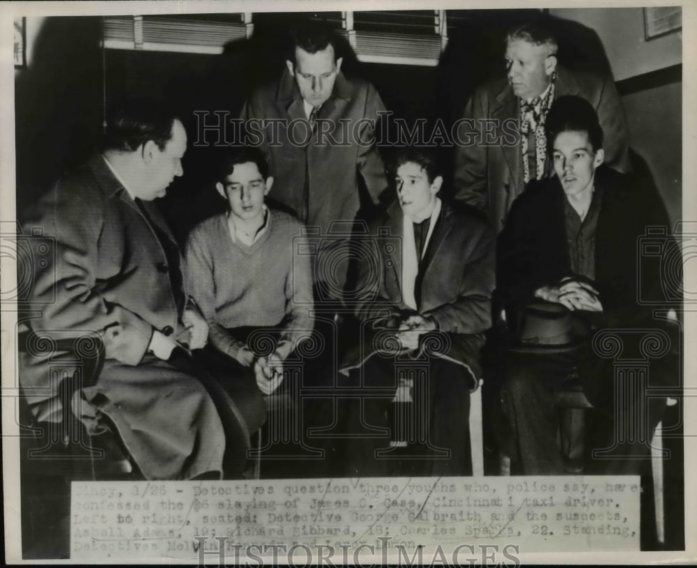 1948 Press Photo Detectives Question Confessed Killers of James O. Case