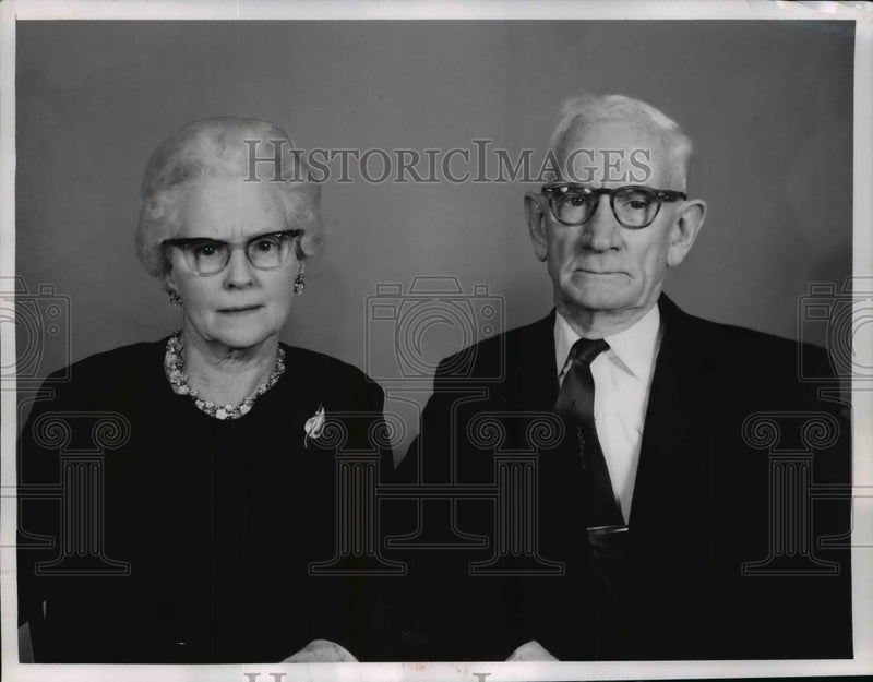 Load image into Gallery viewer, 1962 Press Photo Mr and Mrs.John Hudson celebrated Golden Wedding Anniversary
