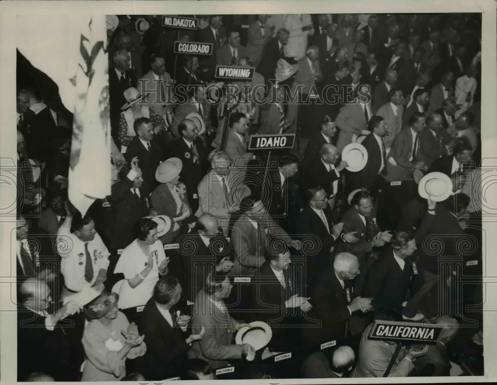 1936 Press Photo Republican Delegates bound for hotel Rooms in Cleveland