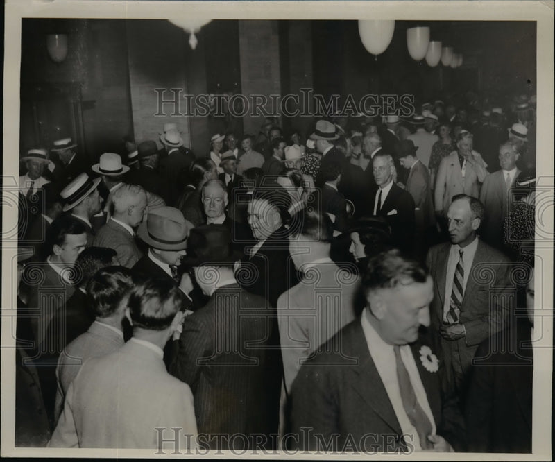 Load image into Gallery viewer, 1936 Press Photo Delegates in the Lobby of the Hotel Cleveland in Ohio
