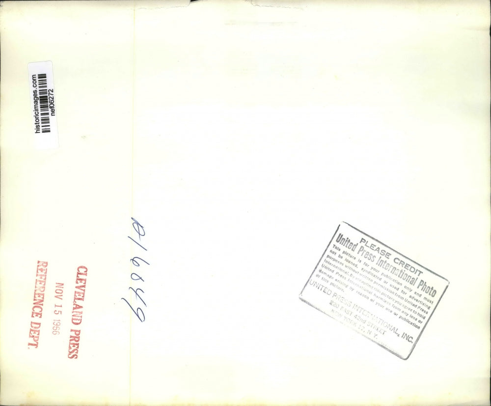 1966 Press Photo President Eisenhower, Mrs. William T. Gossett at Award Ceremony