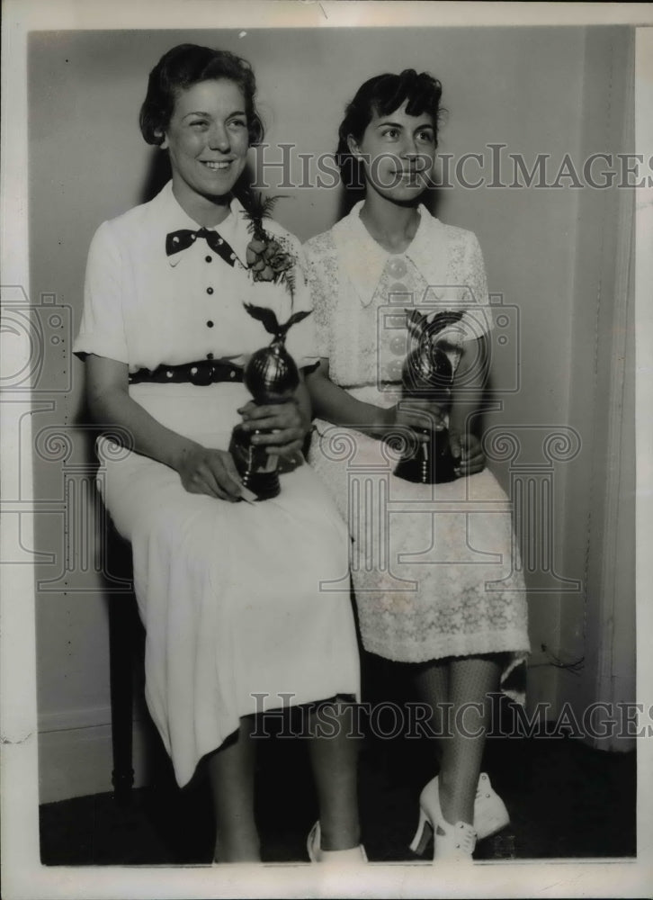 1936 Press Photo Stenography Contest Winners Marjorie Eisenegger, Gioconda Zump