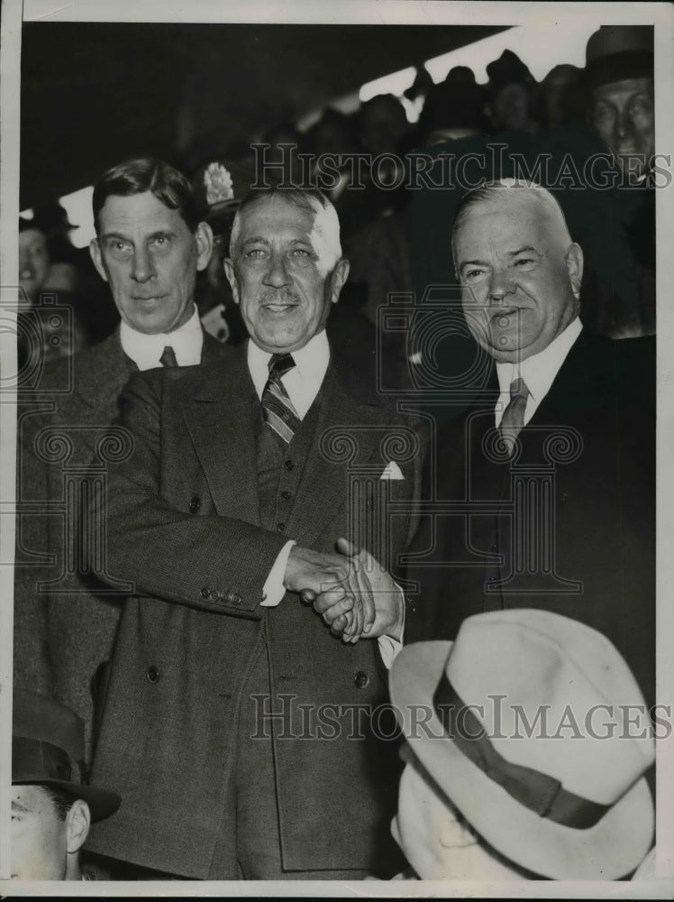 1935 Press Photo Ray Lyman Wilbur, Thomas Gates, Herbert Hoover @ Yale-Penn Game- Historic Images