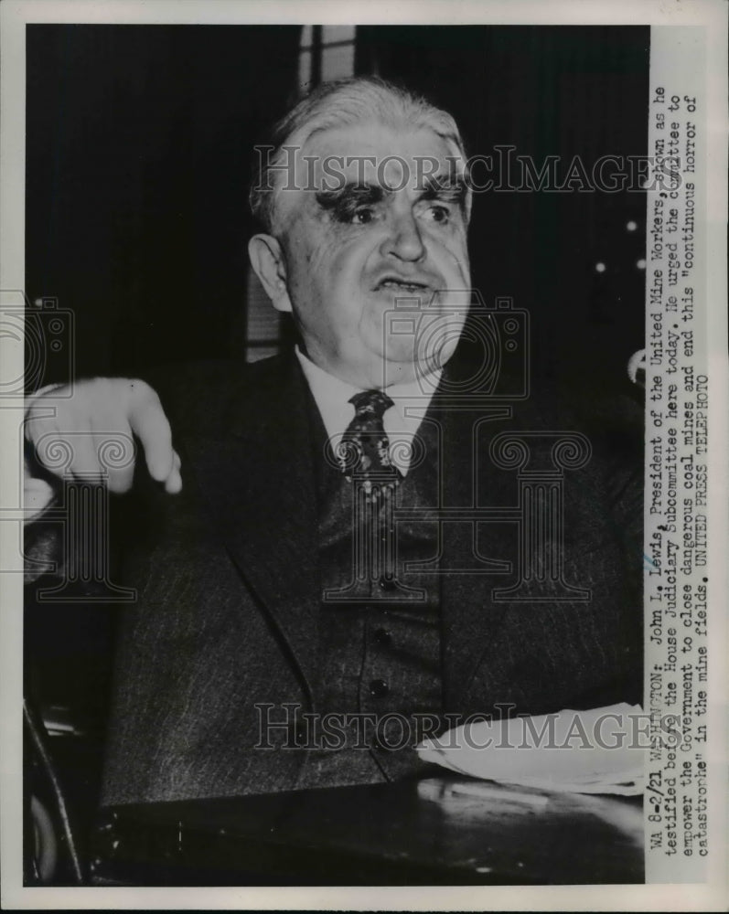 Load image into Gallery viewer, 1952 Press Photo John L. Lewis, President United Mine Workers in Senate Meeting
