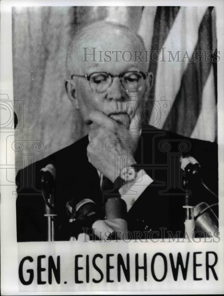 Load image into Gallery viewer, 1964 Press Photo Dwight Eisenhower during his press conference in Philadelphia

