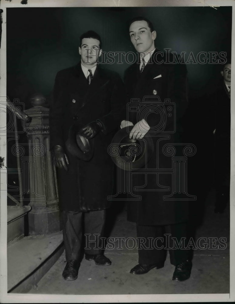 1937 Press Photo Lincoln Hauser, Stephen Butter After Being Questioned by Police