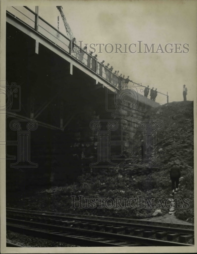 1950 Press Photo Abbey Burlg - nef06935