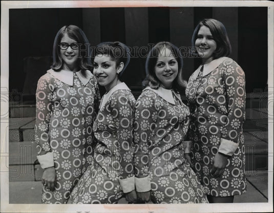 1968 Press Photo Cleveland Heights High School Lundin Blues - nef07199