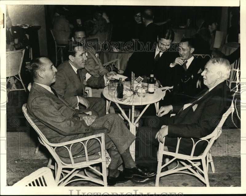 Load image into Gallery viewer, 1938 Press Photo Unites States Senators in Miami on a tour of Florida
