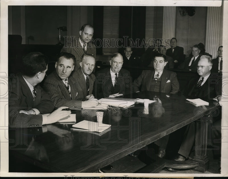 Load image into Gallery viewer, 1947 Press Photo House Labor Subcommittee Hearing in Chicago - nef07432
