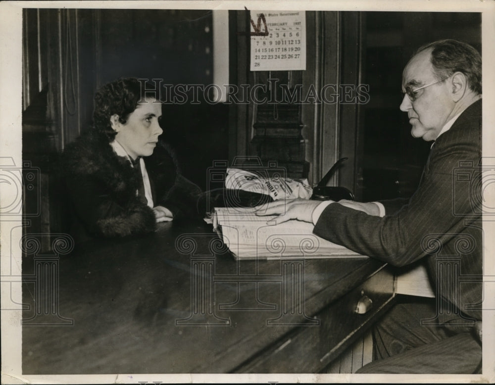 1937 Press Photo Sentenced for threatening Joyce Mcgee with Comm. Trompson- Historic Images