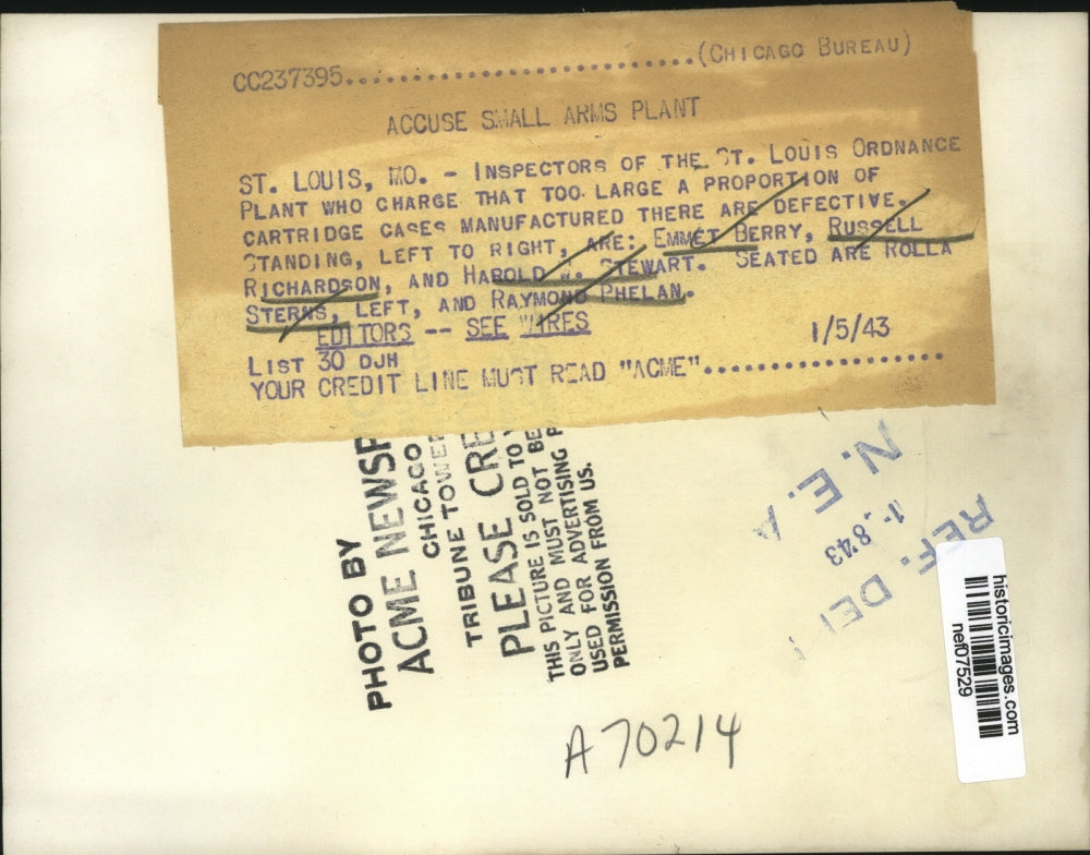 1943 Press Photo: St. Louis inspectors of ordnance accused small arms plant.